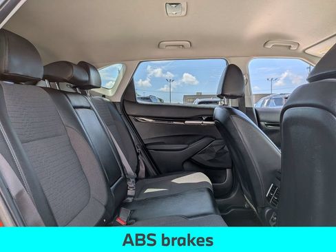 Used 2023 Kia Seltos S FWD image 16