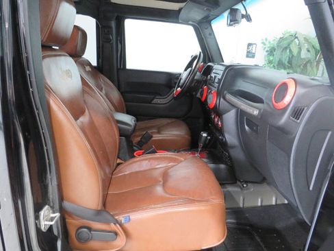 Used 2017 Jeep Wrangler Unlimited Sport w/ Quick Order Package 24S image 10