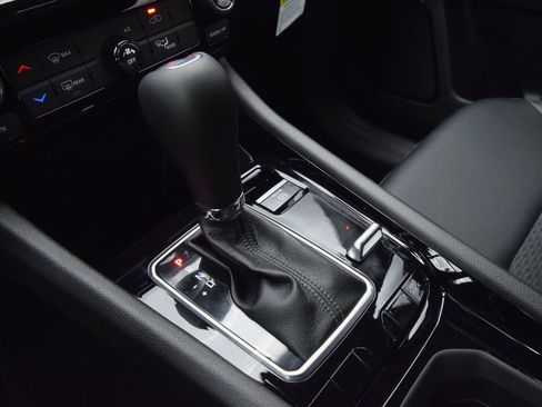 New 2026 Jeep Compass Latitude image 22