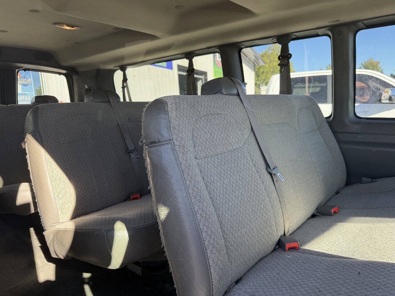 Used 2019 GMC Savana 3500 LT w/ LT Preferred Equipment Group RWD image 11