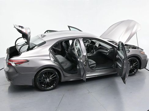 Used 2022 Toyota Camry XSE w/ Carpet Mat Package (TMS) FWD image 42