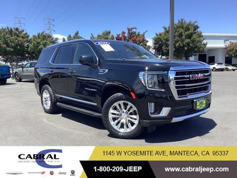 Used 2023 GMC Yukon SLT AWD/4WD image 1