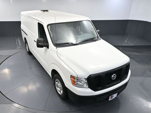 Used 2019 Nissan NV 2500 SV RWD image 50