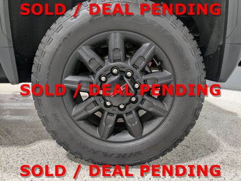 Used 2025 GMC Sierra 3500 AT4 image 13