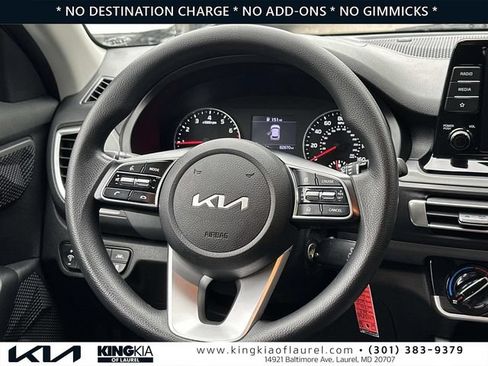 Used 2023 Kia Seltos LX AWD/4WD image 8