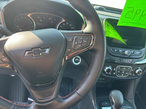 Used 2023 Chevrolet Equinox RS w/ RS Leather Package image 9