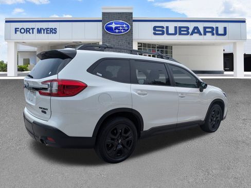 Certified 2024 Subaru Ascent Onyx Edition Limited AWD/4WD image 4