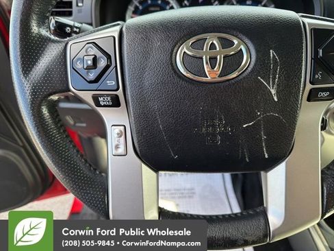 Used 2018 Toyota 4Runner SR5 Premium image 15