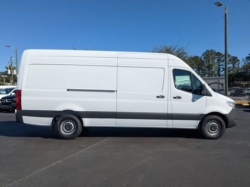 New 2026 Mercedes-Benz Sprinter 2500 image 4