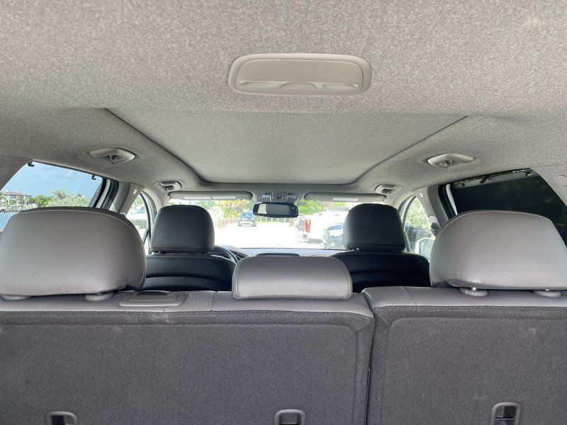Used 2019 Hyundai Santa Fe Limited FWD image 33