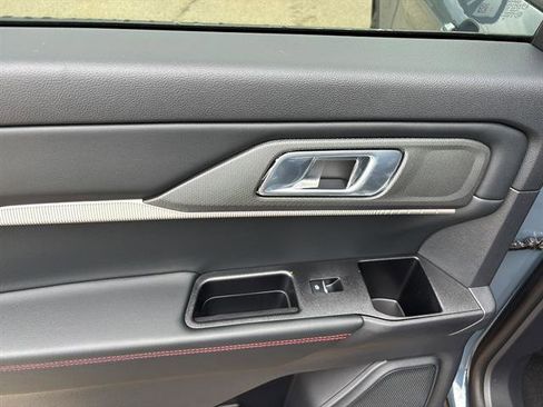 New 2026 Ford Explorer ST-Line w/ ST-Line Street Pack AWD/4WD image 16