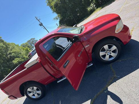Used 2012 RAM 1500 Express RWD image 21