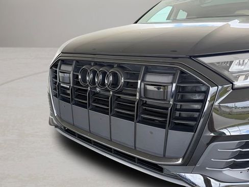 Used 2023 Audi Q7 3.0T Prestige w/ Prestige Package AWD/4WD image 2