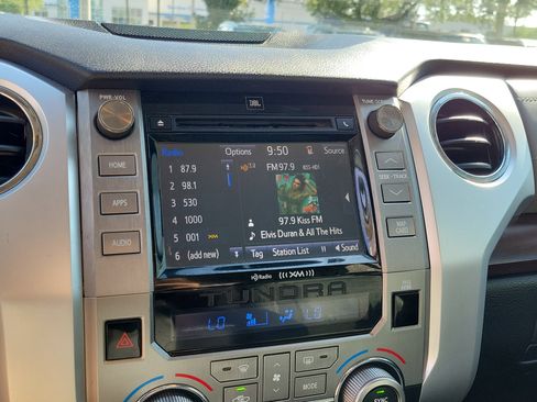 Used 2018 Toyota Tundra Limited w/ Limited Premium Package image 21