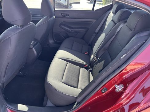 Certified 2025 Nissan Altima 2.5 SV FWD image 9