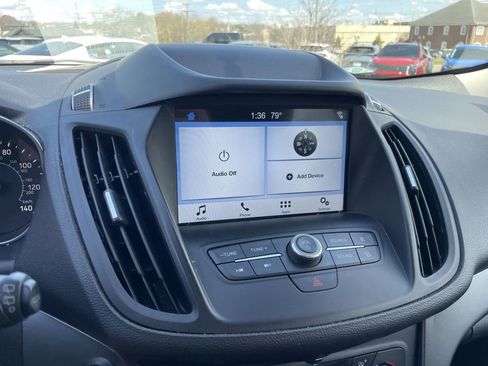 Used 2019 Ford Escape SE image 11