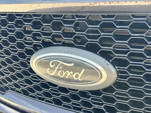 Used 2020 Ford F150 Lariat w/ Equipment Group 502A Luxury AWD/4WD image 11