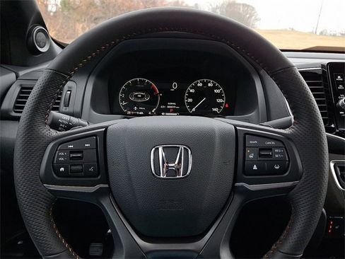 Certified 2025 Honda Ridgeline TrailSport+ image 20