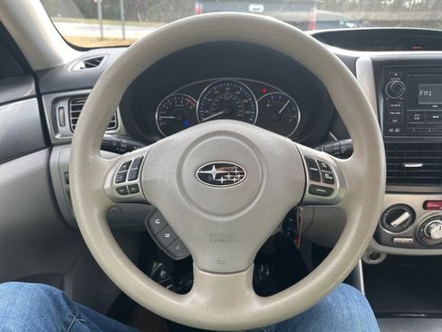 Used 2011 Subaru Forester 2.5X Premium image 22