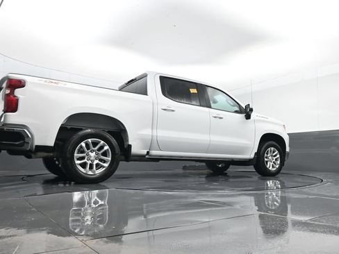 Used 2023 Chevrolet Silverado 1500 LT AWD/4WD image 24