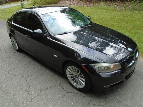 Used 2009 BMW 335i Sedan w/ Premium Pkg image 3