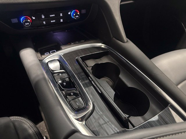 Used 2023 Buick Enclave Essence FWD image 22