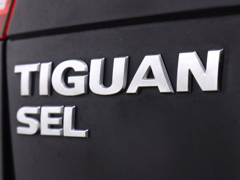 Used 2019 Volkswagen Tiguan SEL w/ 3rd Row Seat Package AWD/4WD image 41