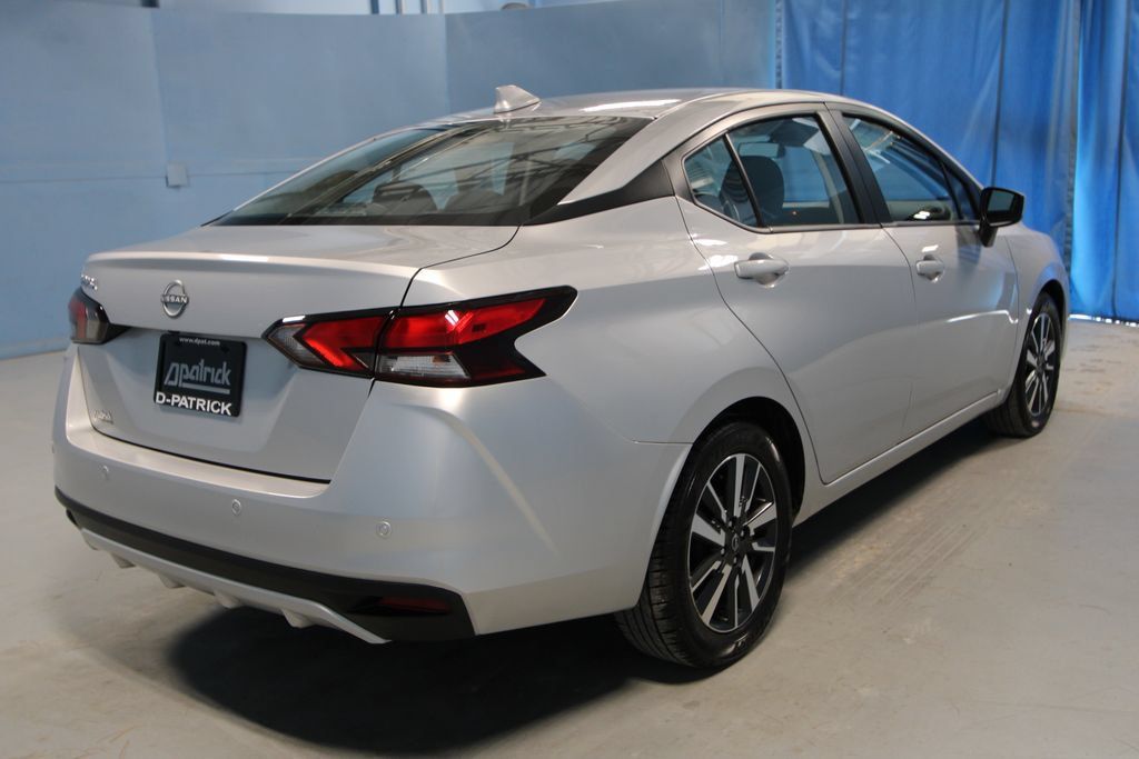 Used 2025 Nissan Versa SV FWD image 28