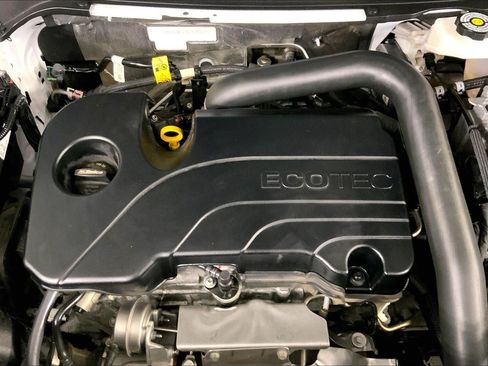 Used 2025 GMC Terrain Elevation FWD image 30