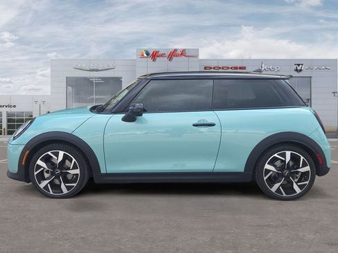 Used 2025 MINI Cooper S FWD image 2