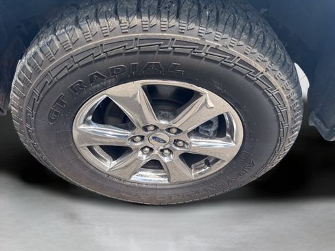 Used 2019 Ford F150 XLT w/ Equipment Group 302A Luxury AWD/4WD image 9