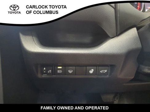 Used 2022 Toyota RAV4 XLE w/ Convenience Package AWD/4WD image 25