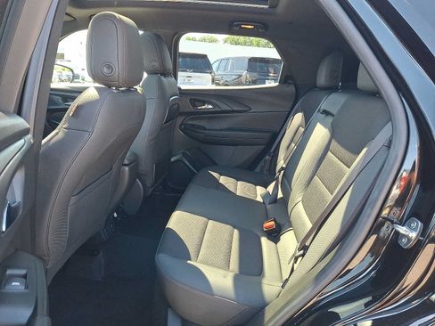 Used 2023 Chevrolet TrailBlazer RS w/ Sun and Liftgate Package AWD/4WD image 11