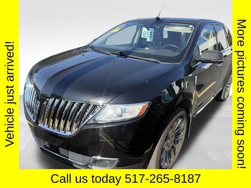 Used 2013 Lincoln MKX AWD image 2