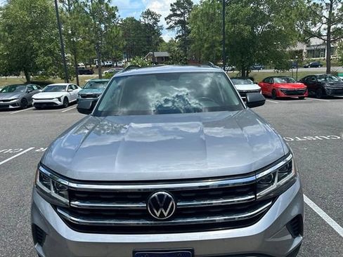 Used 2021 Volkswagen Atlas SE w/ Panoramic Sunroof Package AWD/4WD image 10