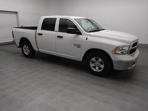 Used 2022 RAM 1500 Classic SLT RWD image 11