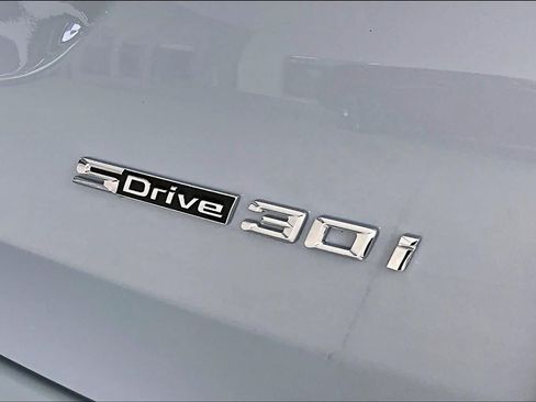 Used 2022 BMW X3 sDrive30i w/ M Sport Package 2 RWD image 9