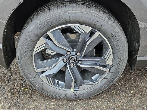 New 2026 Nissan Murano SV image 7