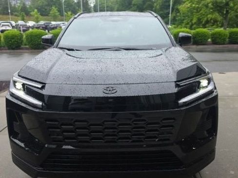 Used 2026 Toyota RAV4 SE w/ Convenience Package AWD/4WD image 5