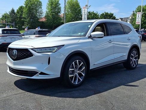 Used 2022 Acura MDX SH-AWD w/ Technology Package image 3
