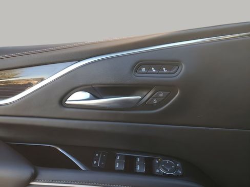 Used 2021 Cadillac Escalade Sport w/ Driver Assist Tech Package image 19