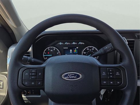 New 2026 Ford F250 XL w/ XL Off-Road Package image 18