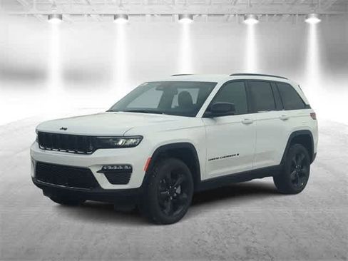 New 2025 Jeep Grand Cherokee Limited image 4