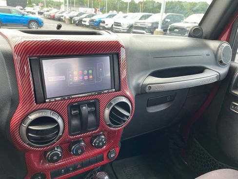 Used 2013 Jeep Wrangler Sport AWD/4WD image 15