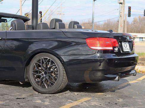 Used 2008 BMW 335i Convertible image 12