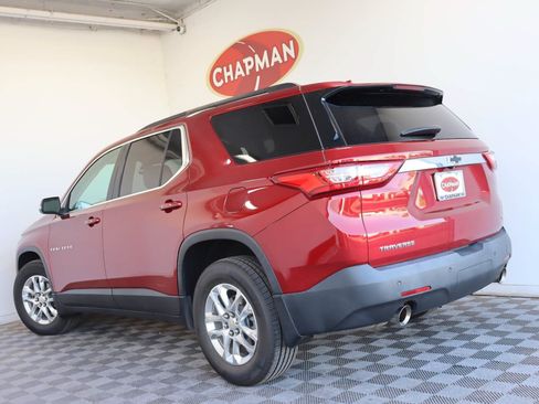 Used 2021 Chevrolet Traverse LT FWD image 4