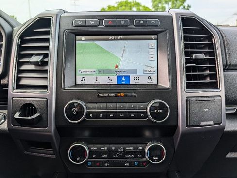 Used 2019 Ford Expedition Platinum AWD/4WD image 30