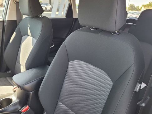 Used 2025 Kia Soul LX FWD image 11