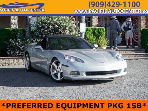 Used 2005 Chevrolet Corvette Convertible w/ Preferred Equipment Group image 1