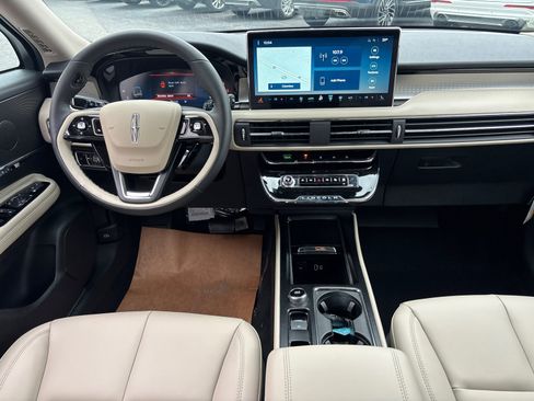 New 2026 Lincoln Corsair Premiere image 28